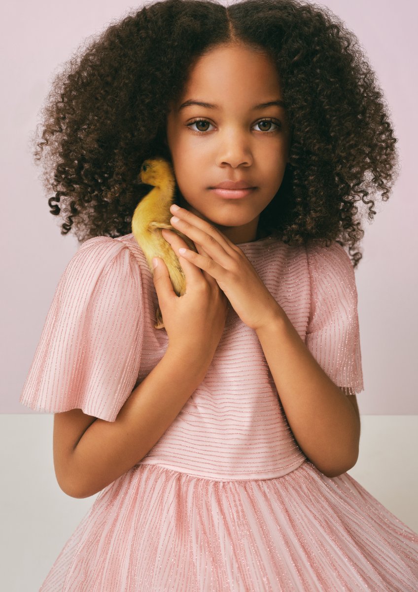 EAJunior はじまりの日を、美しく。 卒園式や入園式などの大切な節目に