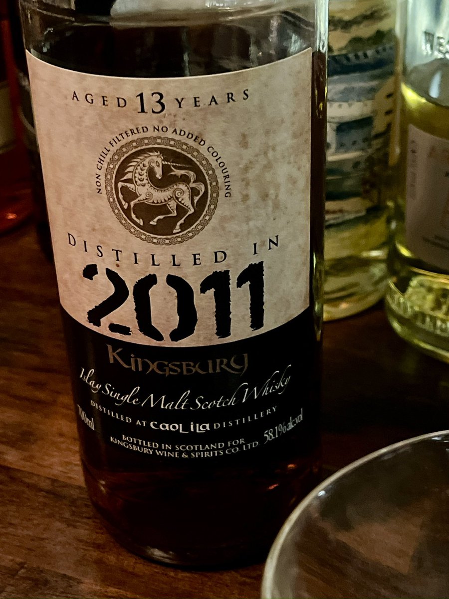本日のウイスキー。キングスバリー ゴールド カリラ2011 13年。蜜系の