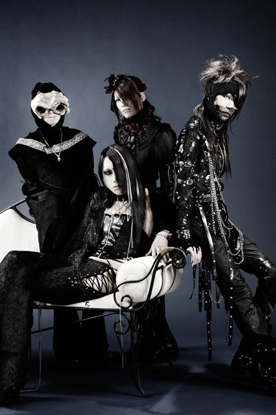 90年代ヴィジュアル系考察日記 十字架と悲劇の蘇生 (@90visualkei