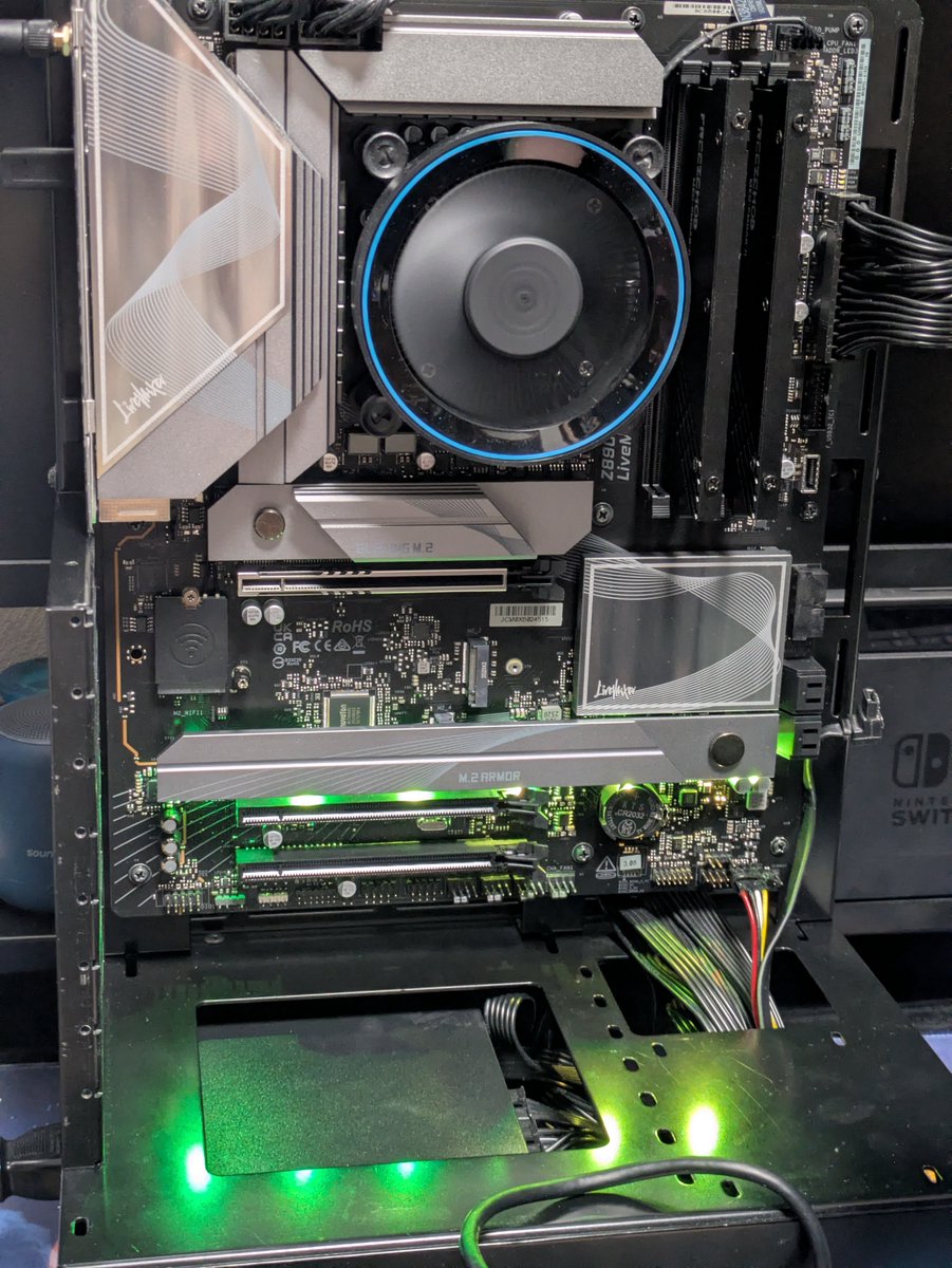 初Core Ultraでマシン組み上げ 使ってるマザーは #ASRock のZ890