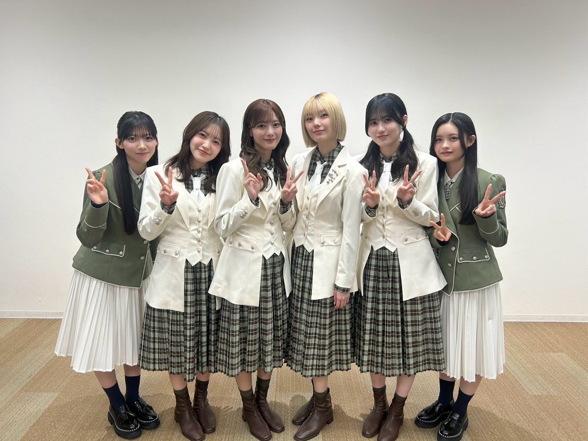 さくら🌸私服・衣装特定 (@momo__7575) / Posts / X