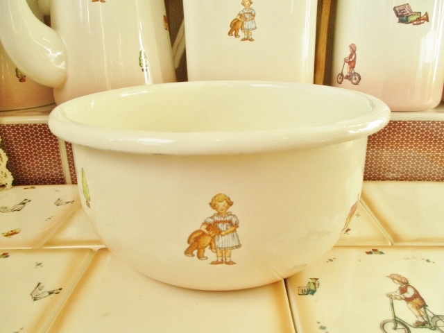 プチメゾン ホーロー入荷 | 「フランス雑貨マニー」コレクションルーム