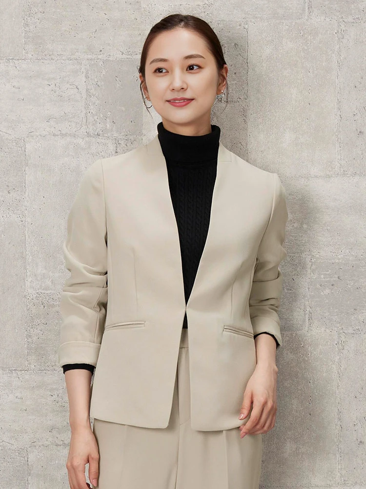 ベージュ バックサテンジョーゼット ノーカラージャケット ベージュ