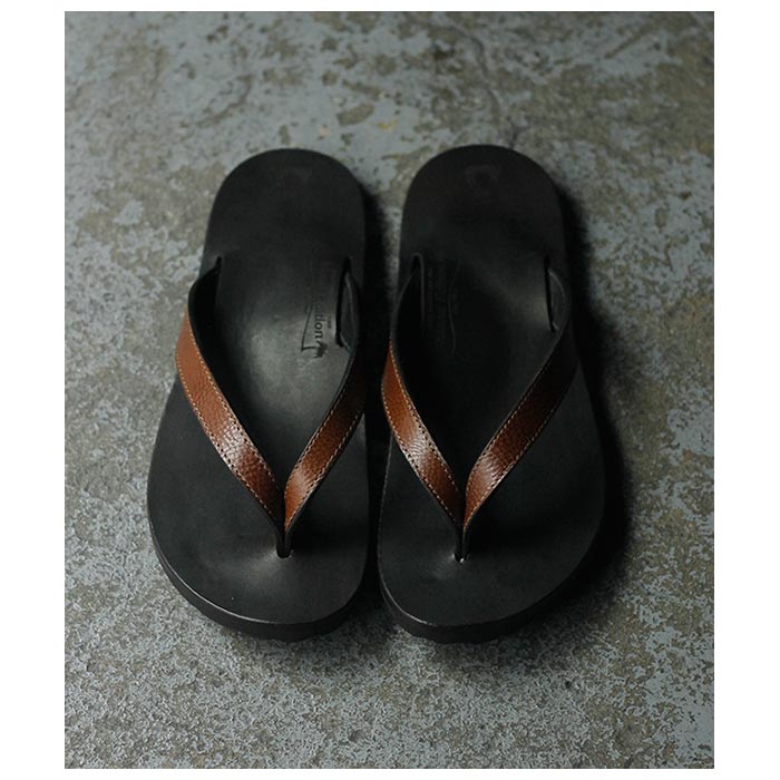 ユッタニューマン JUTTA NEUMANN キー レザーサンダル チェスナット SH