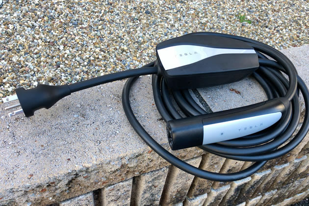 テスラ モバイルコネクター 充電器 EV 家庭用 Tesla テスラモバイル