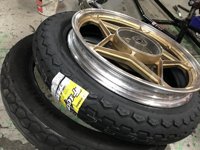 スズキ GS400 タイヤ交換 ダンロップ TT100 ブレーキ