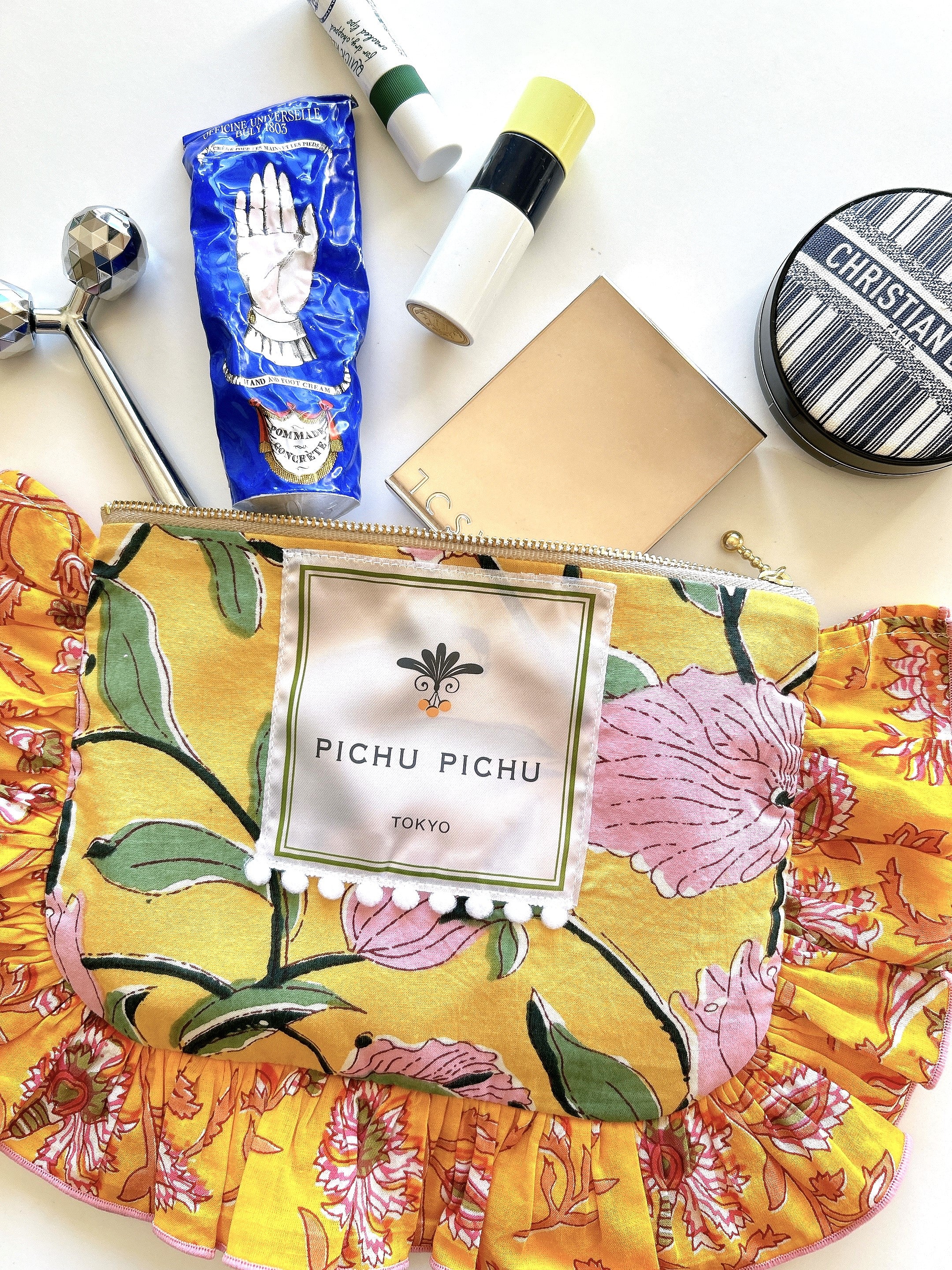 それどこの？持っていると必ず褒められるポーチはこれ♡】フラット