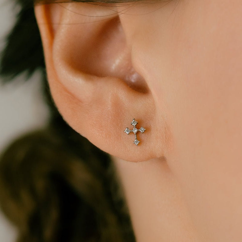 十字架のボディピアス│かっこいいクロス（十字架）ボディピアス 16G