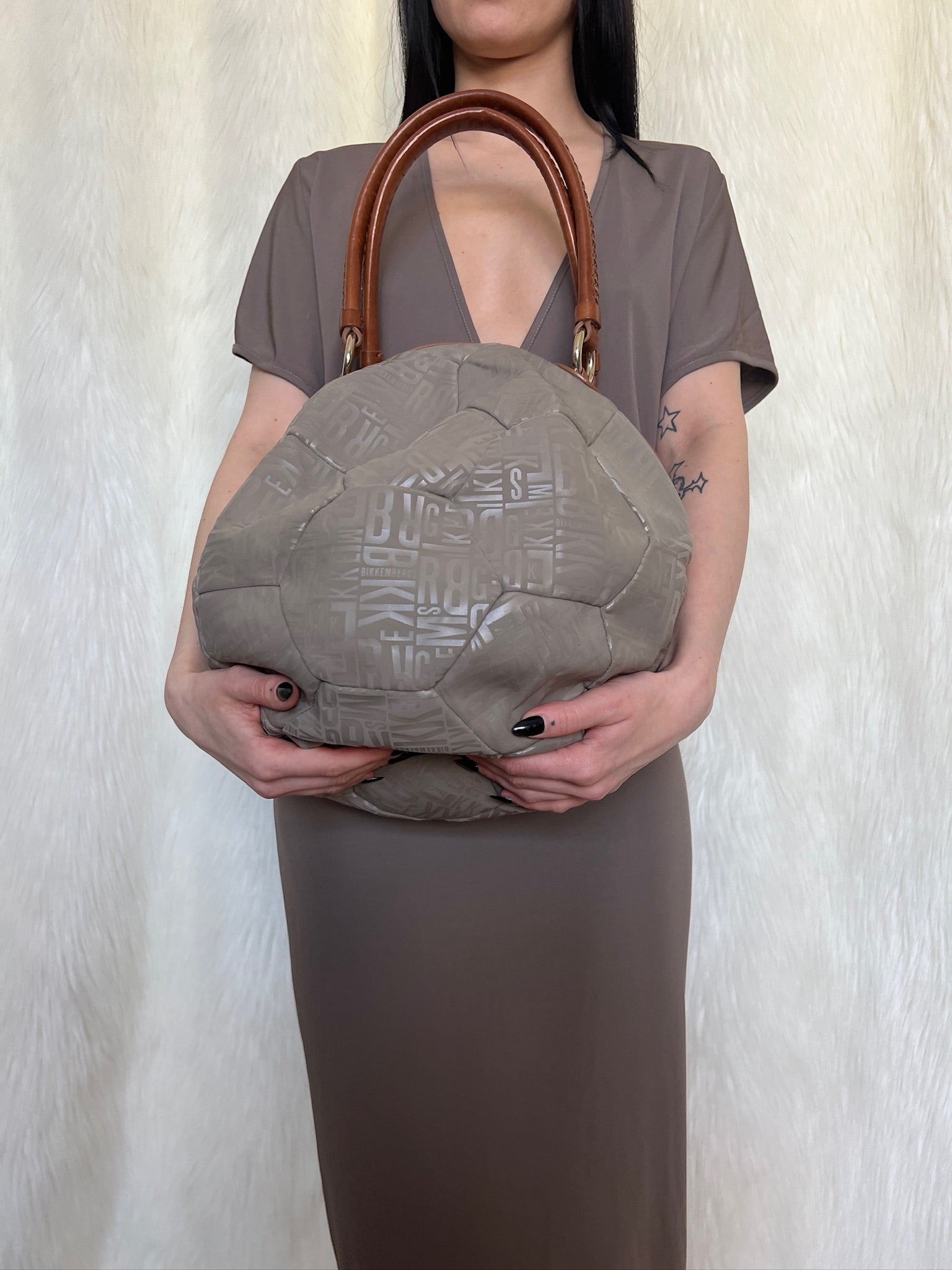 DIRK BIKKEMBERGS FOOTBALL BAG – Pomchili