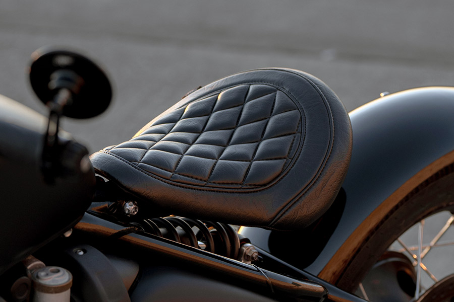 Motone】ボンネビル ボバー カスタムシートが発売中！ | Motone