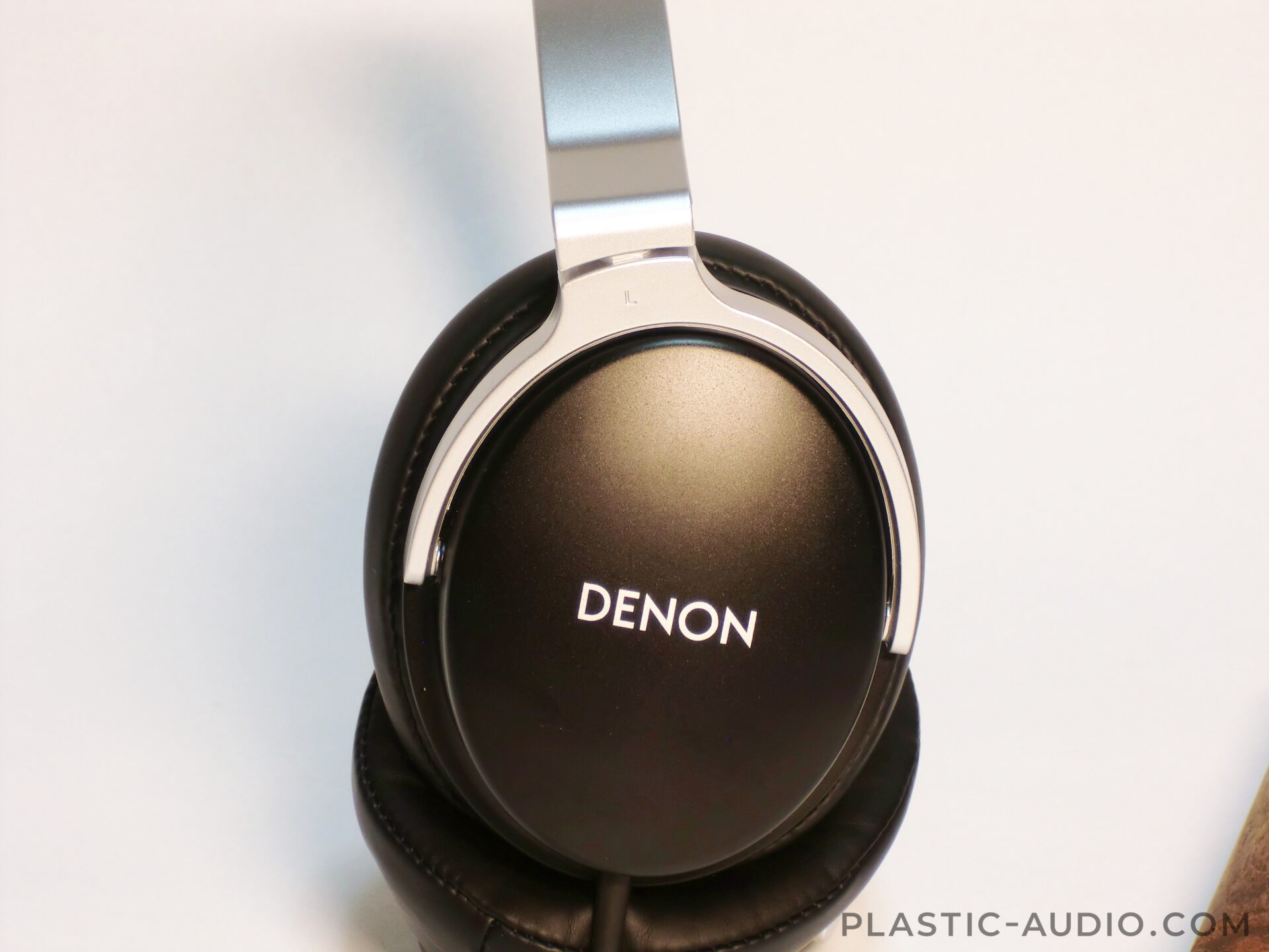 DENON AH-D1100のレビュー：メガネの人にオススメのヘッドホン
