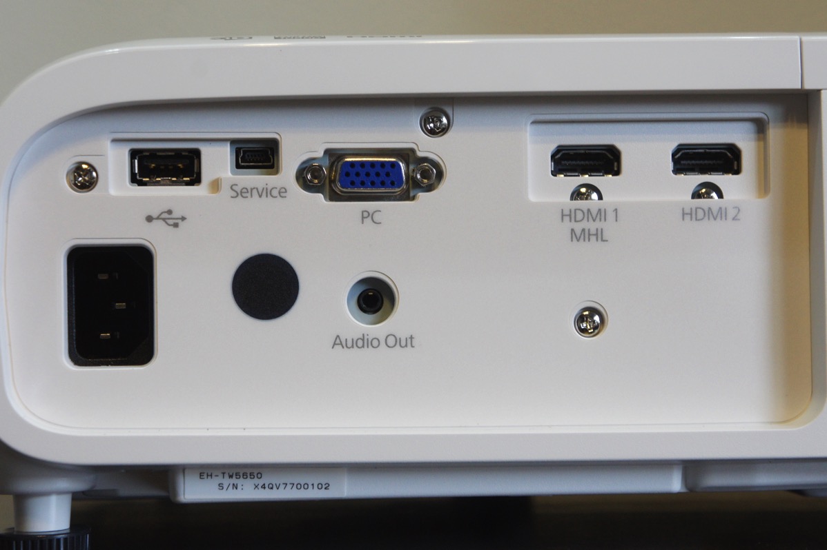 EH-TW5650レビュー 画質と価格のバランスが取れたオススメな一台