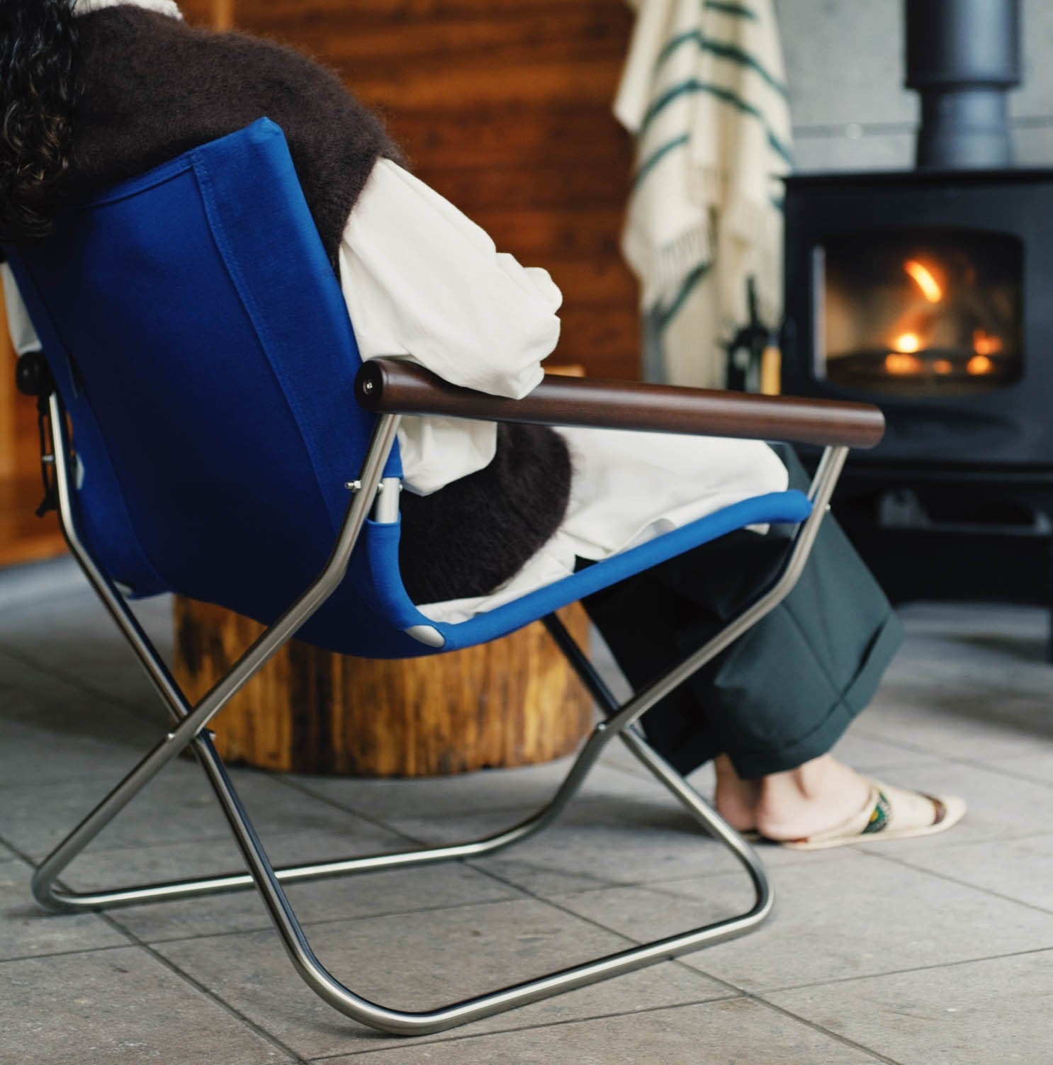 Nychair X 折りたたみ椅子の傑作「ニーチェアエックス80」を復刻！3月