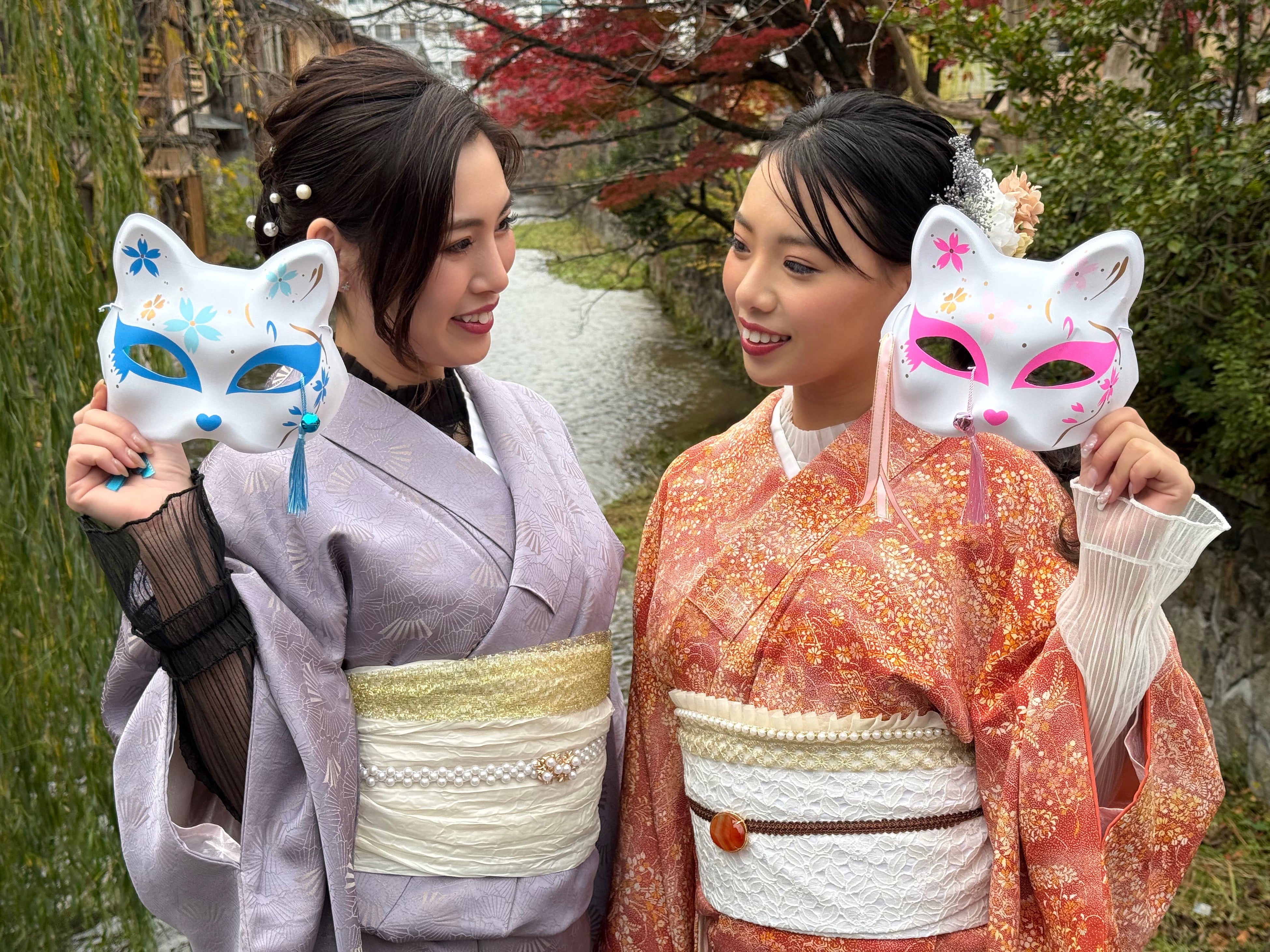 エリア最安級の正絹着物で「大人の上品さと可愛さ」を演出。祇園四条