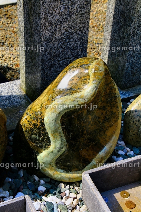 待ち受け画面にすると…金運向上♪ 宮城県・岩沼市『金蛇水神社』の蛇紋