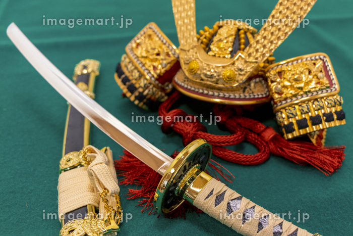 五月人形の兜と刀の写真素材 [220811390]｜毎月1点無料（フリー）の