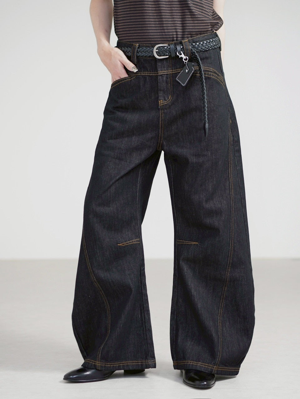 受注制【Chikashitsu +】lilting stitch curve denim pants