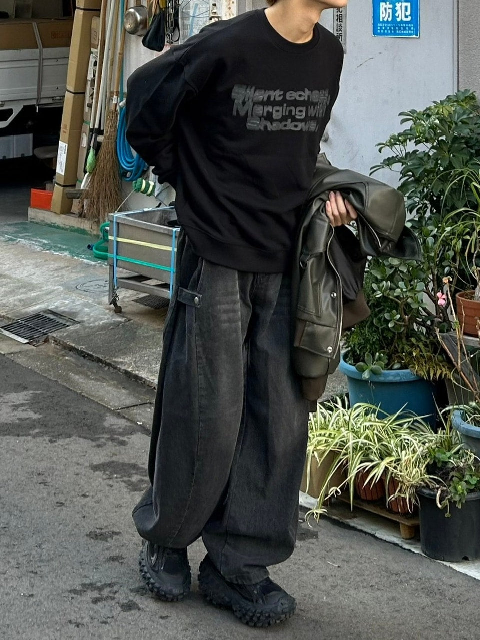 受注制【Chikashitsu +】side snap balloon denim pants (2color