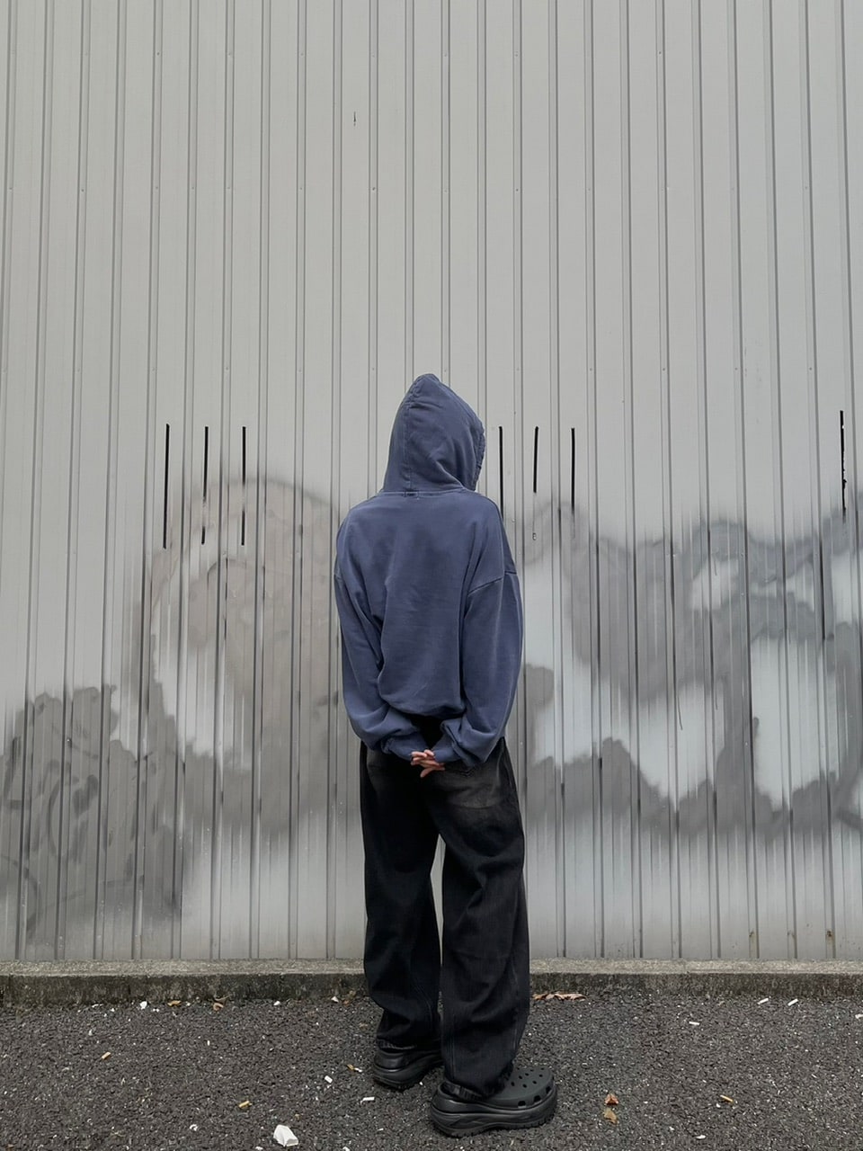 大阪店WEB限定受注制【Chikashitsu +】damage zip up hoodie (3color