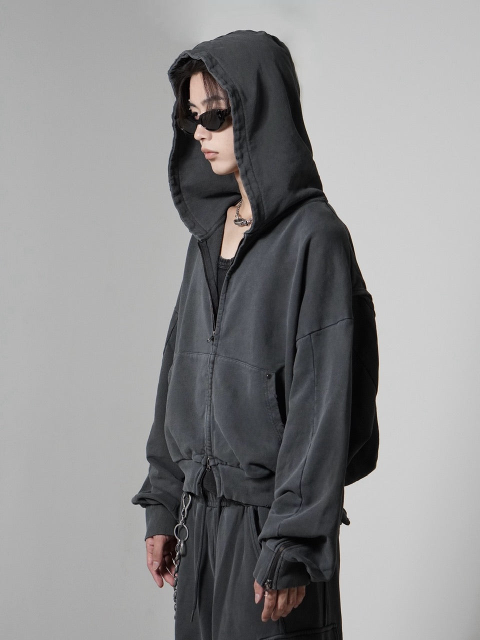 CHIKASHITSU PLUS HIGH】cropped dirty wash double zip hoodie