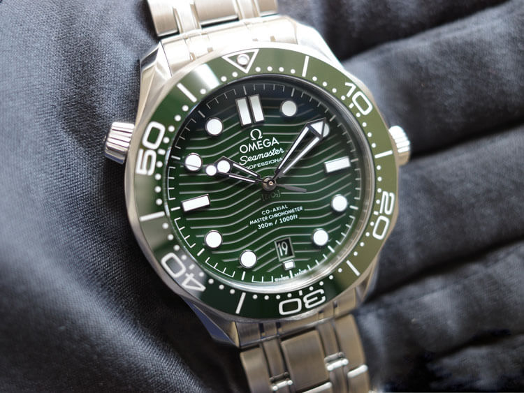オメガフェア開催中】シーマスターダイバー300m グリーン | プリベ