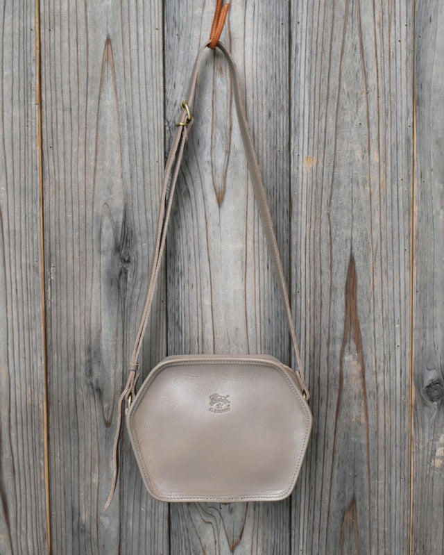 イルビゾンテ】ショルダーバッグ 54232300411