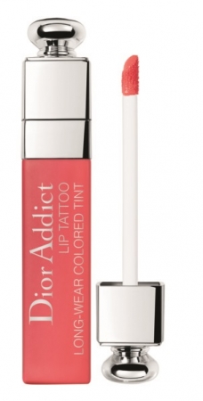 ディオールからキスしても落ちないタトゥーのようなリップ ティント