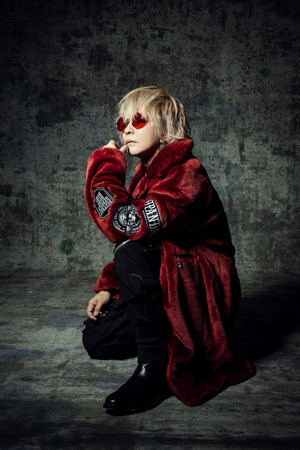 HYDEと中国の人気ブランドHIPANDAの限定コラボレーションアイテムが