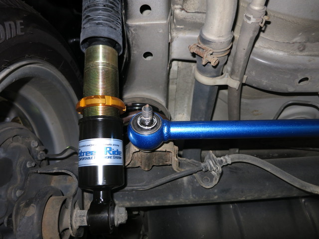 MH23S ワゴンR ストリートライド車高調に交換 四輪アライメント調整