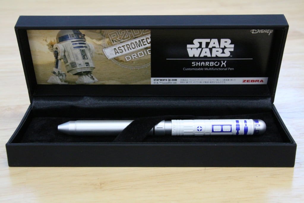 ダース・ベイダーにはライトセーバーがキラリ！ ゼブラ『シャーボX