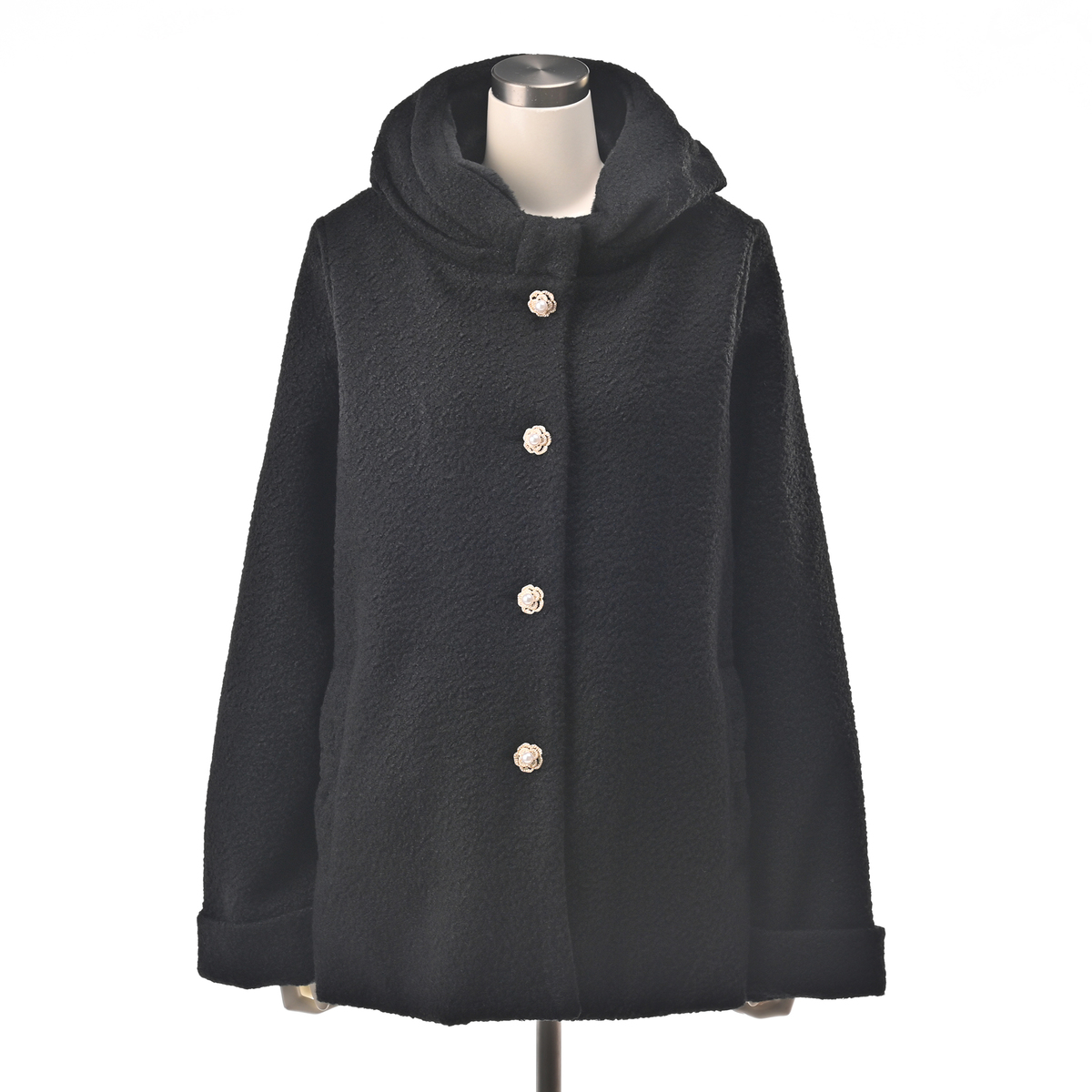 &LOVE カメリアビジューボタンのふわふわブークレーコート アンドラブ