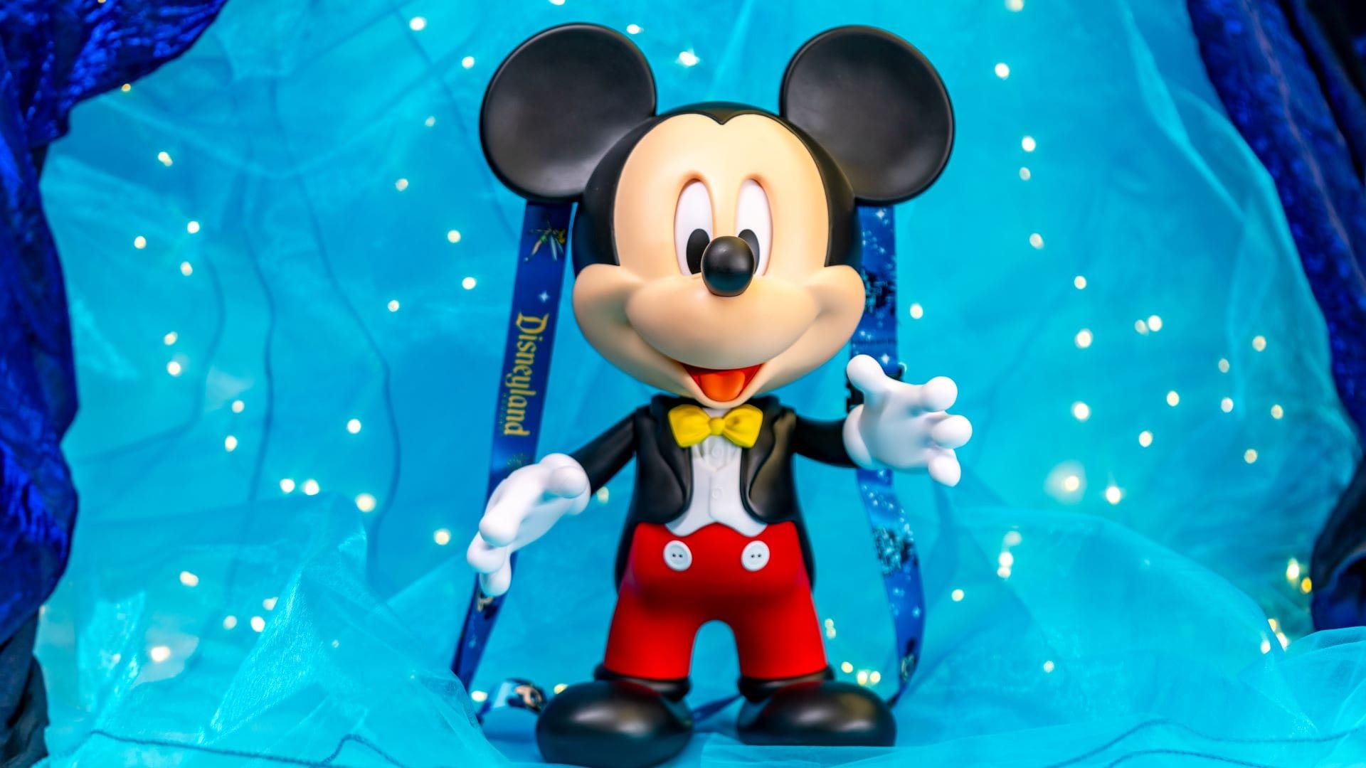 New Mickey Mouse Popcorn Bucket, Abominable Snowman Sipper & More