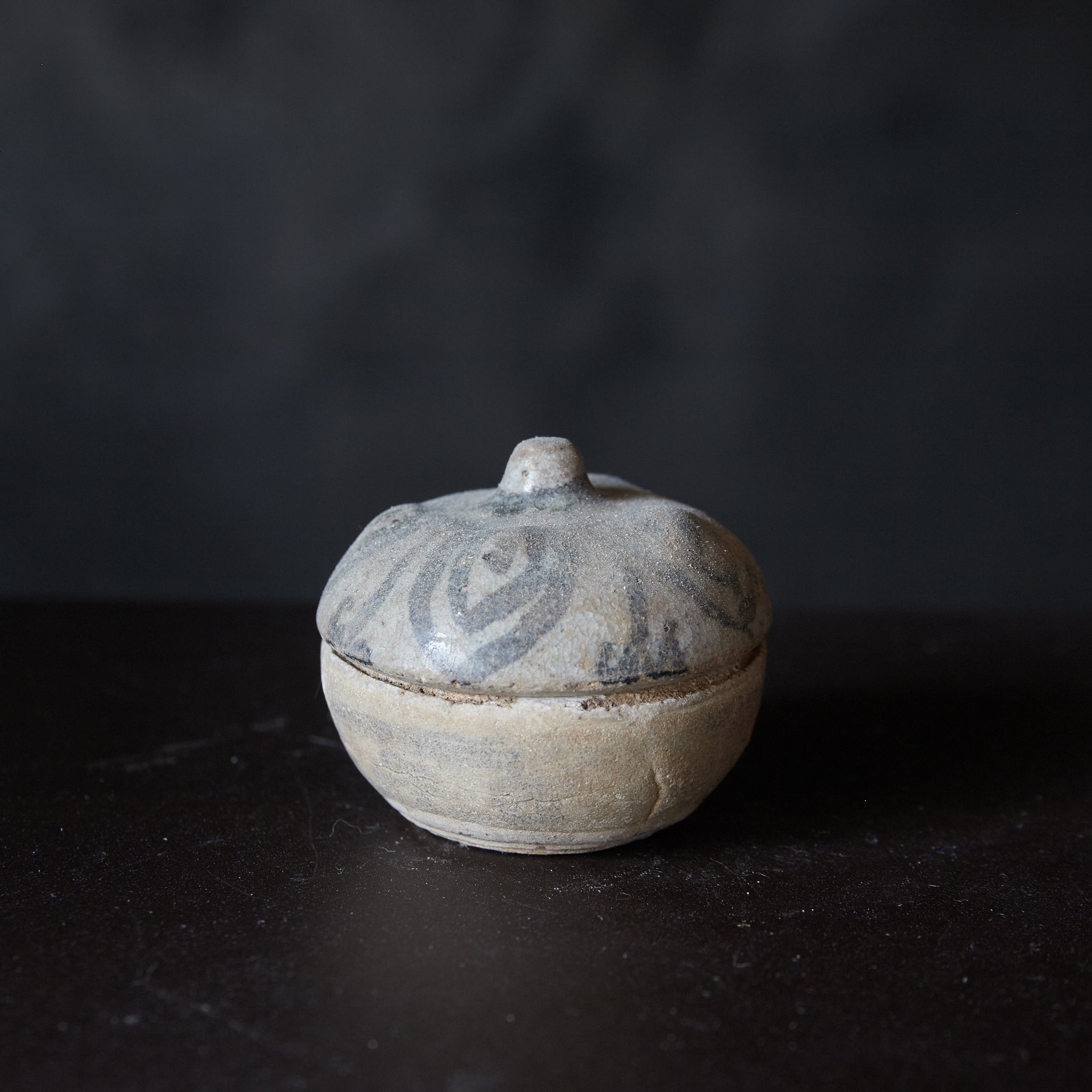 宋胡録（スンコロク） 鉄絵香合（中世：12–16世紀） | 入蘆花