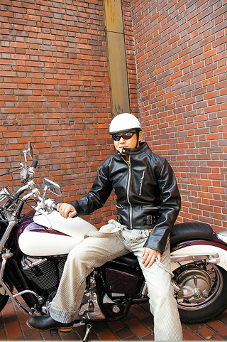 UKシングルライダースジャケット カウレザー ブラック、ライダース