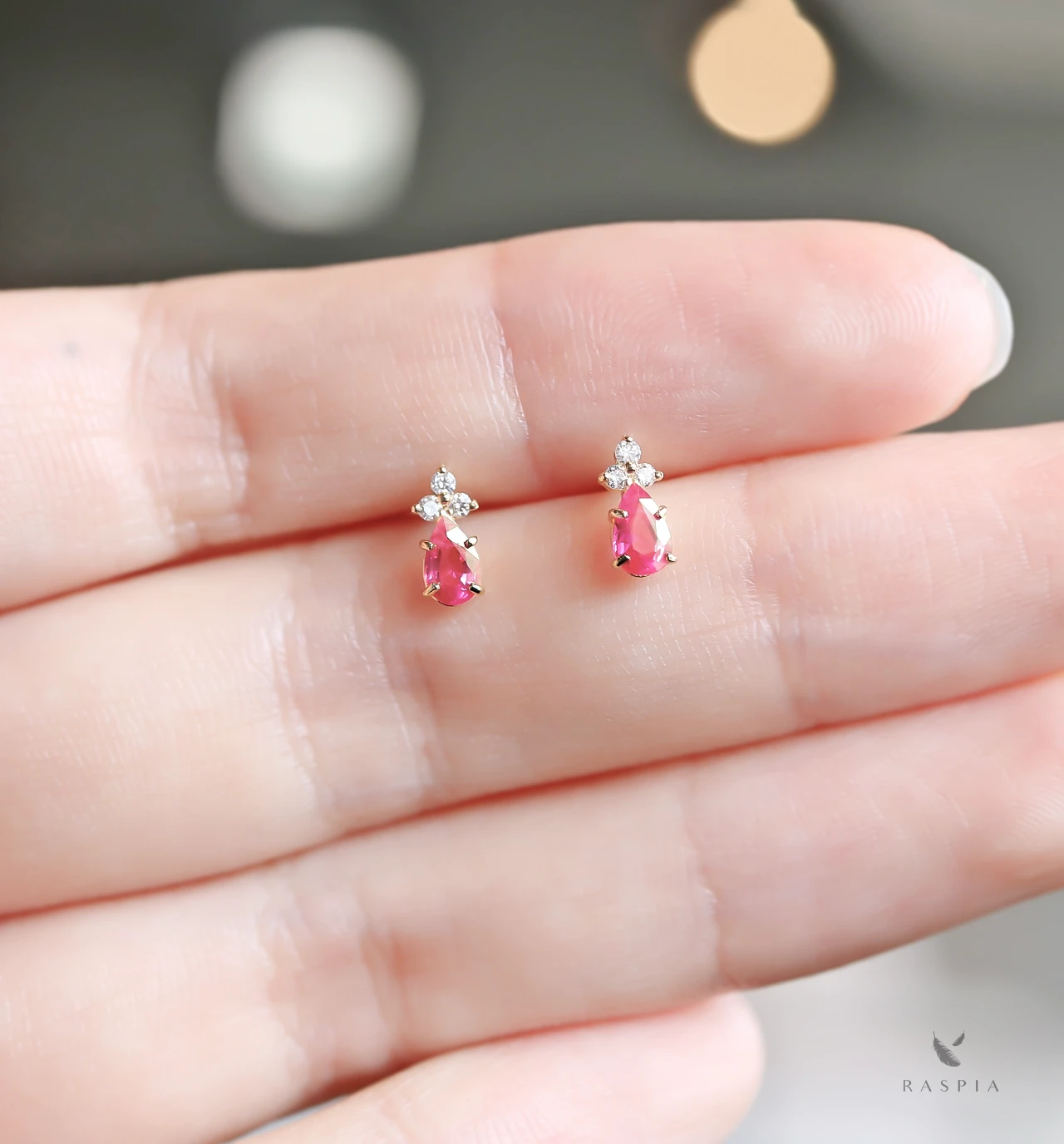 K18 アヤナスピネル(ピンクスピネル)＆ダイヤモンドのポストピアス