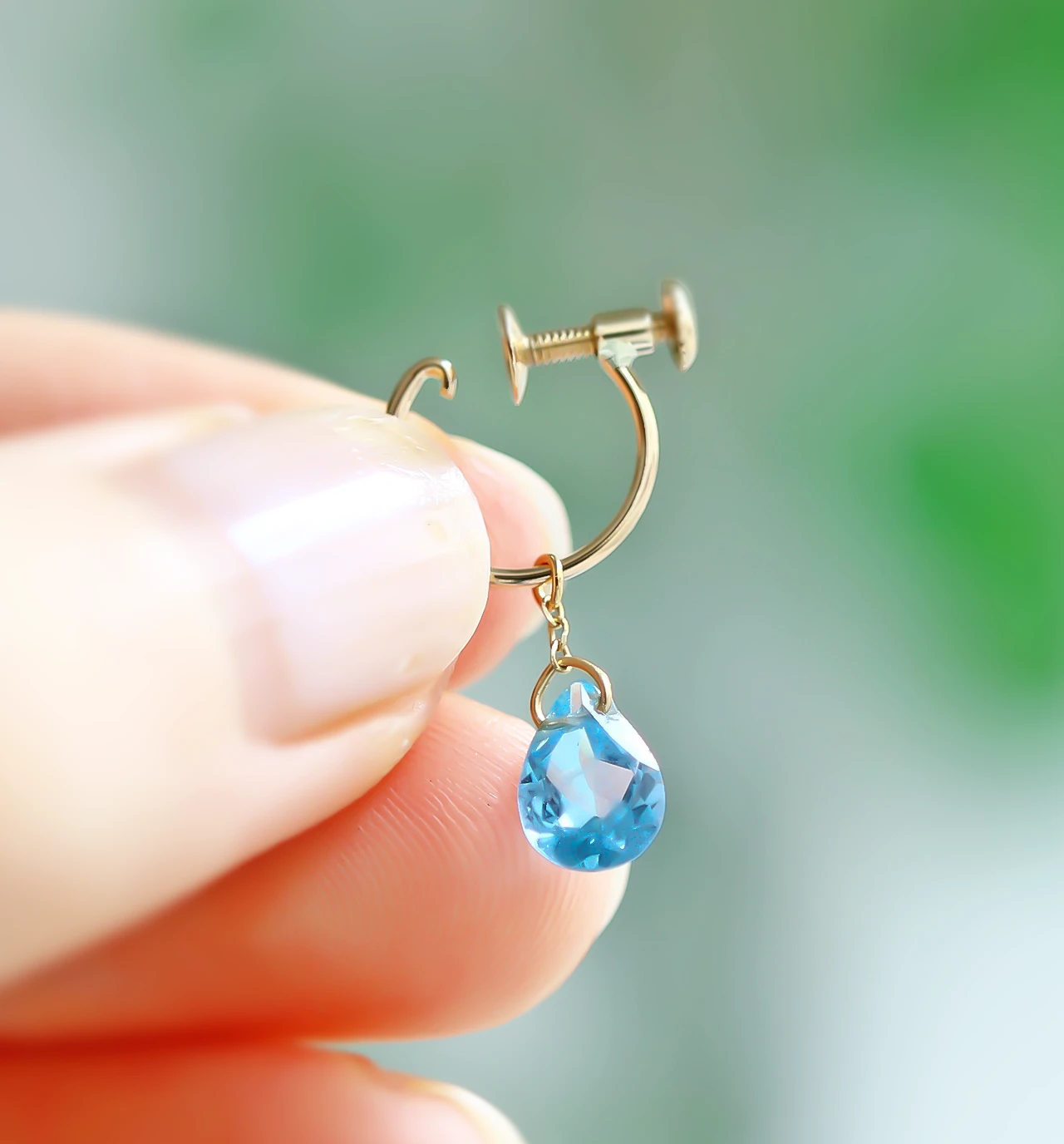 11月誕生石 スイスブルートパーズ(ペアシェイプ) K10 イヤリング