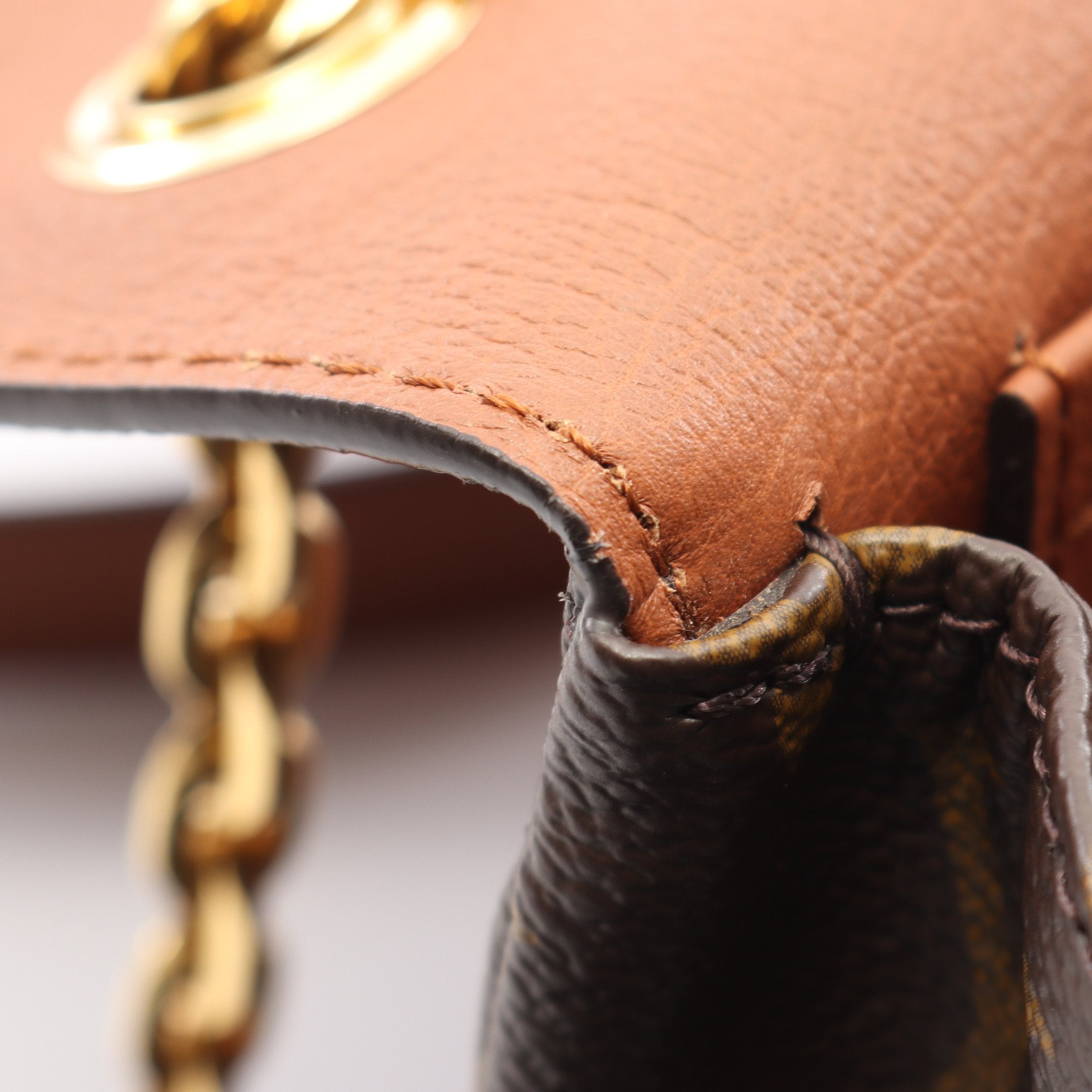 マルソー モノグラム キャラメル チェーンショルダーバッグ PVC レザー