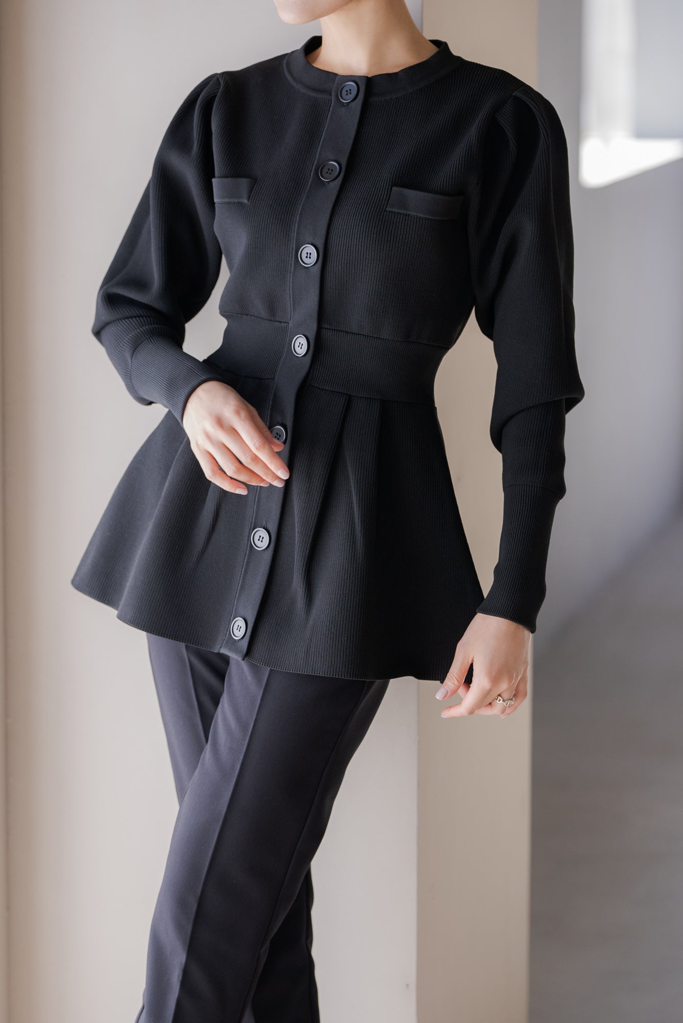 ペプラムニットカーディガン｜PEPLUM KNIT CARDIGANの通販｜regleam