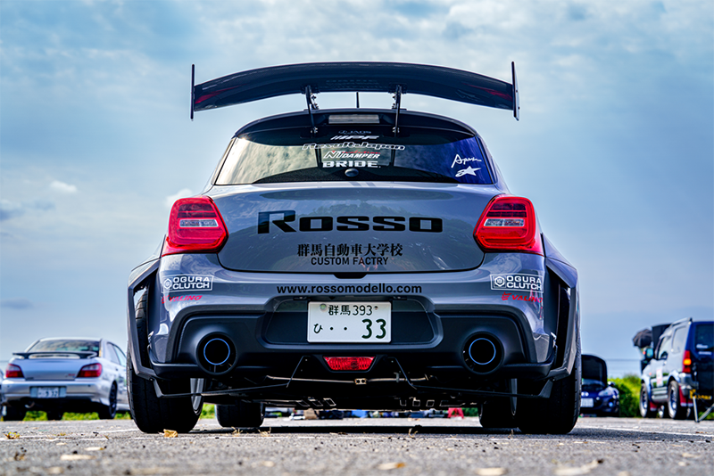 ロッソレーシングを設立！ 新規マフラーとワイドボディのZC33Sを兼松