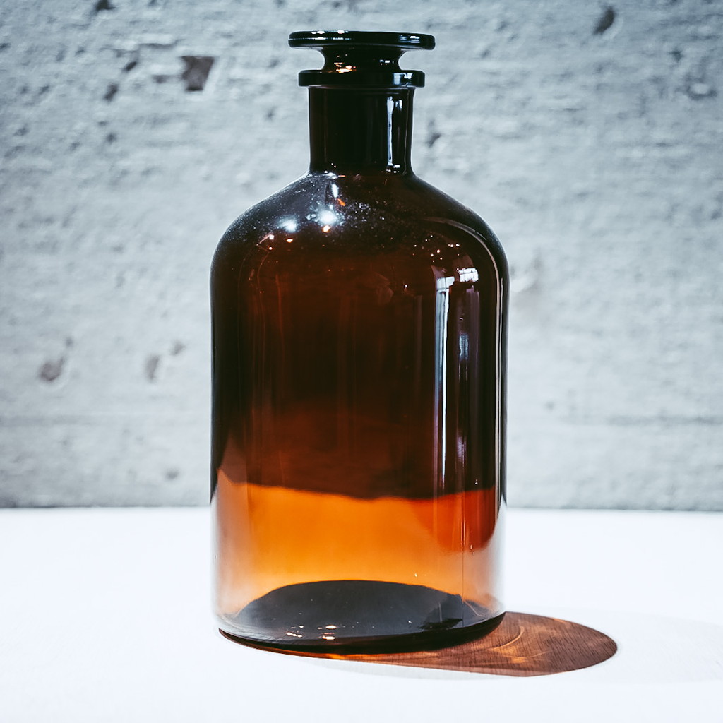 CZ 細口試薬瓶 茶色(SJ14/15) 並 50mL | リカシツ ｜ 理化学+