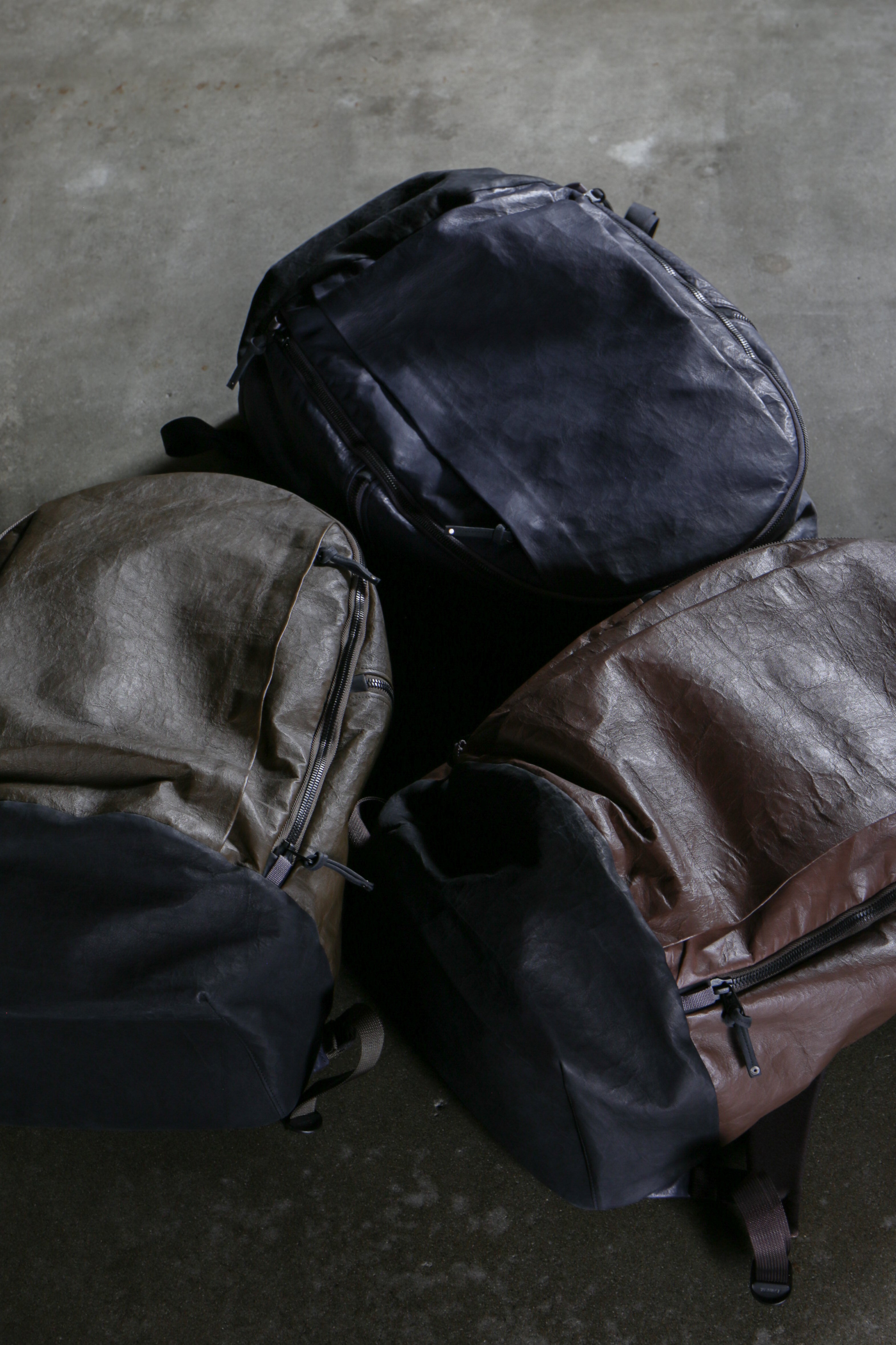 rofmia × Carryology Daypack V2 L #Navy