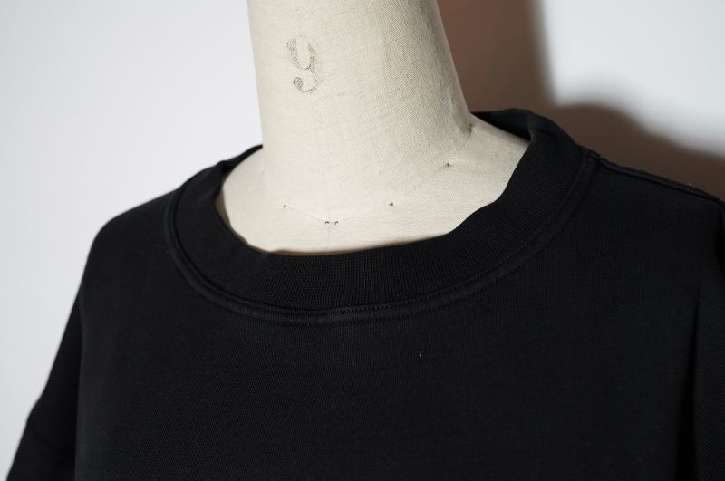 MARINA YEE MY Sweet1 - Large Sweatshirt（turned sleeves) col.Black