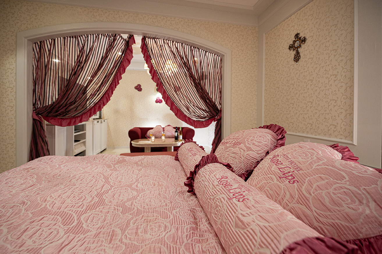 401 | 【ラブホ女子会】ローズリップス鶴橋店｜大阪・なんばのラブホテル