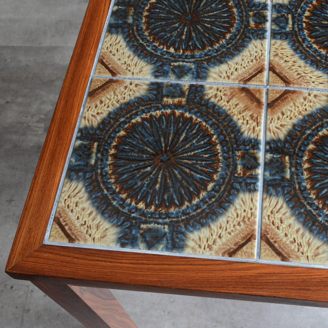 デンマークヴィンテージ タイルトップローテーブル P-17（ローズウッド