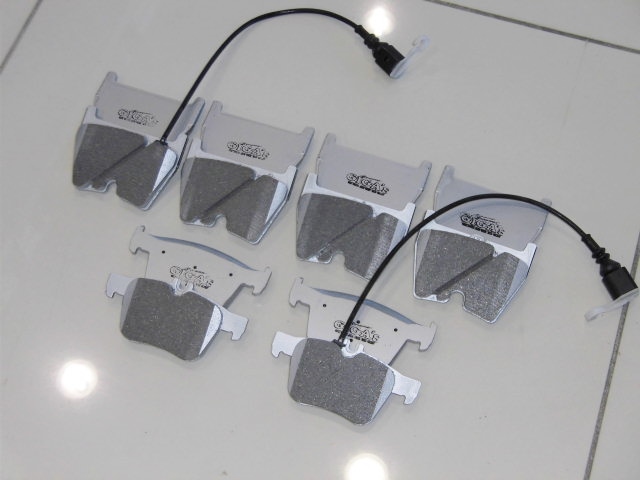 AUDI アウディTTRS Coupé RS 25 years RSTリア用ビックローターキット