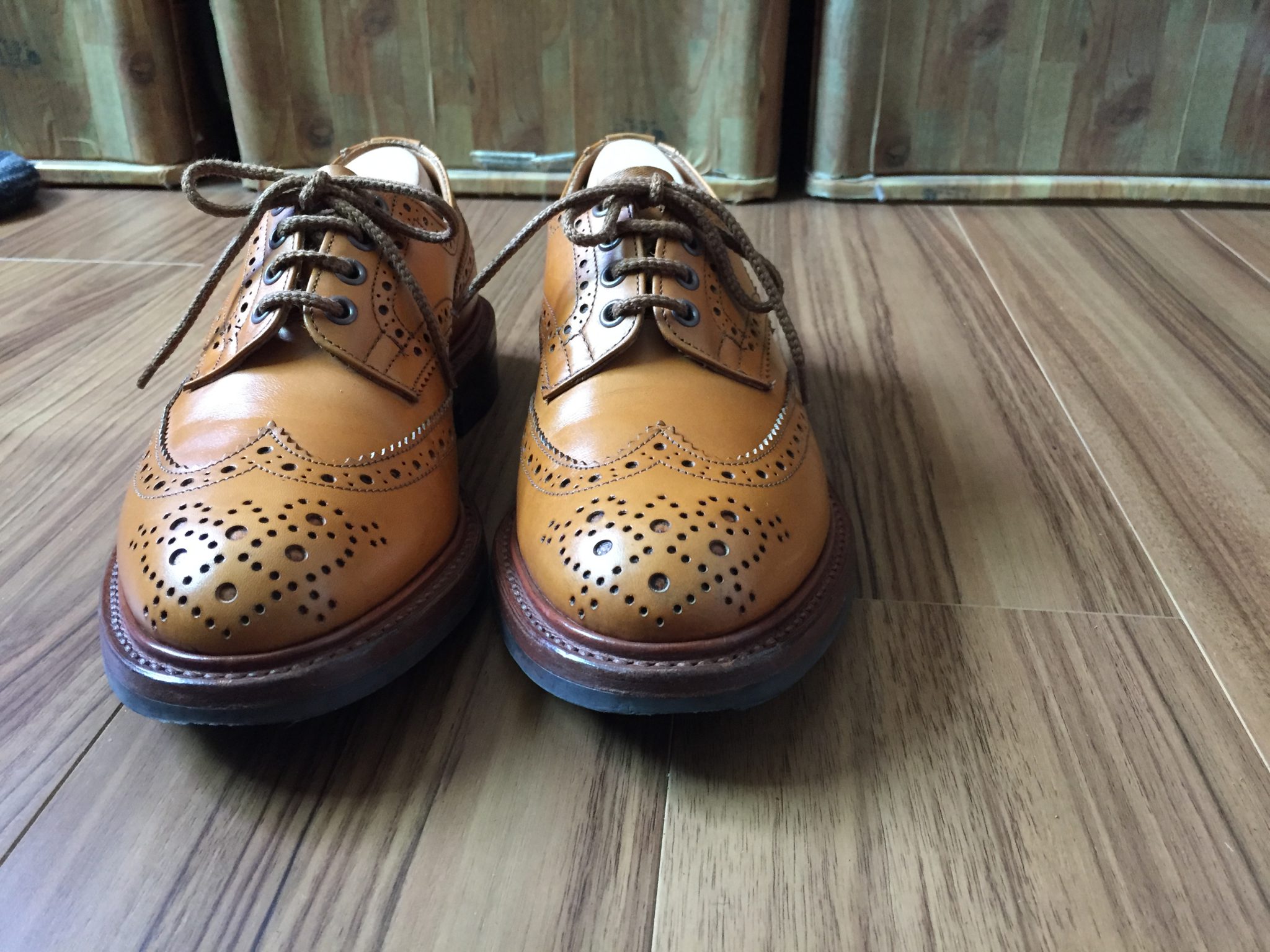 Trickers Bourton Acorn Antique（トリッカーズ バートン エイコーン