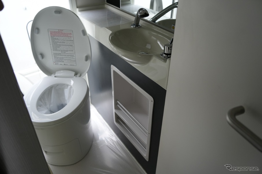持ち運べる無水トイレ、車中泊や防災に最適…LAC RVセンターが発売へ
