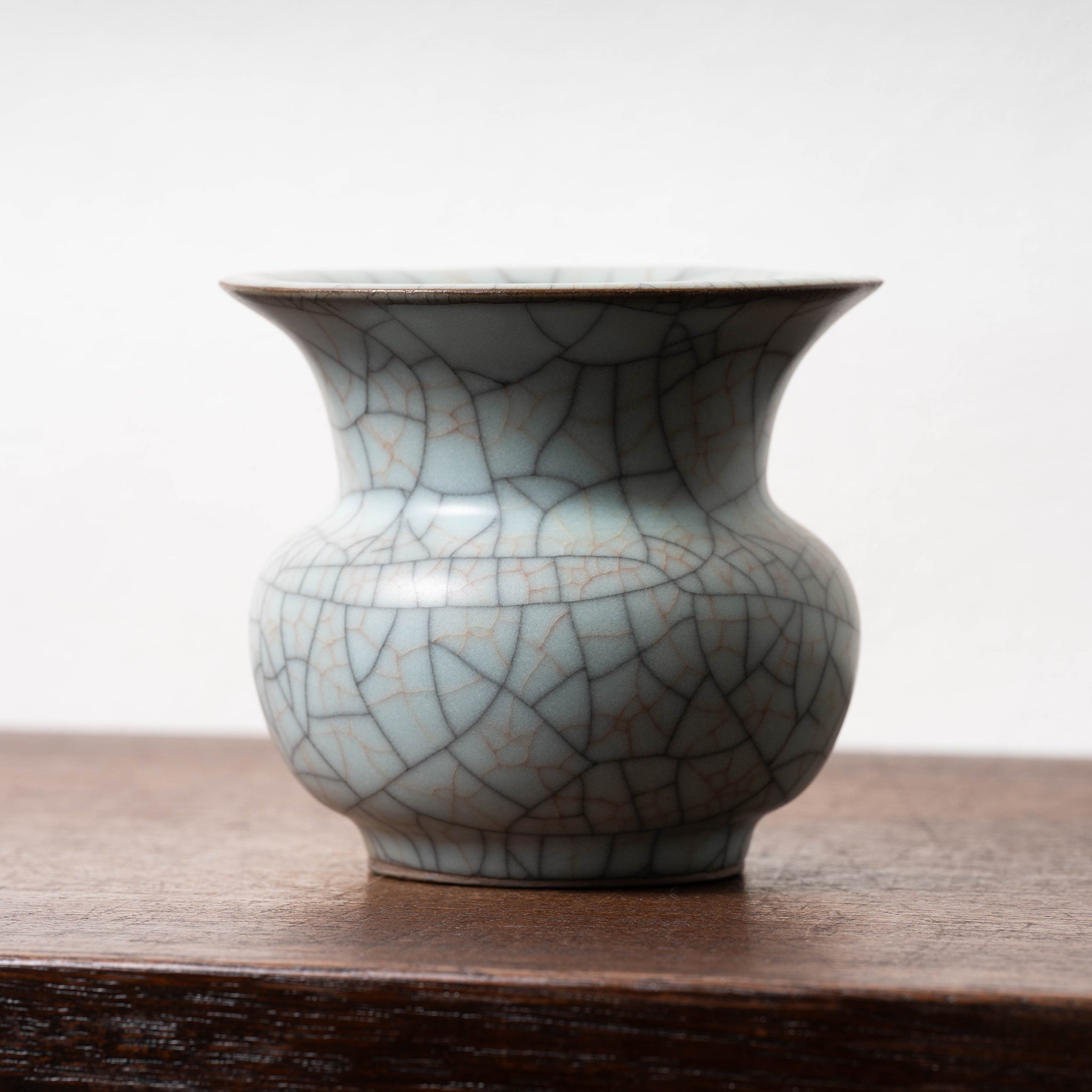 南宋 哥窯青磁尊形壺 – 燦禾 SANKA