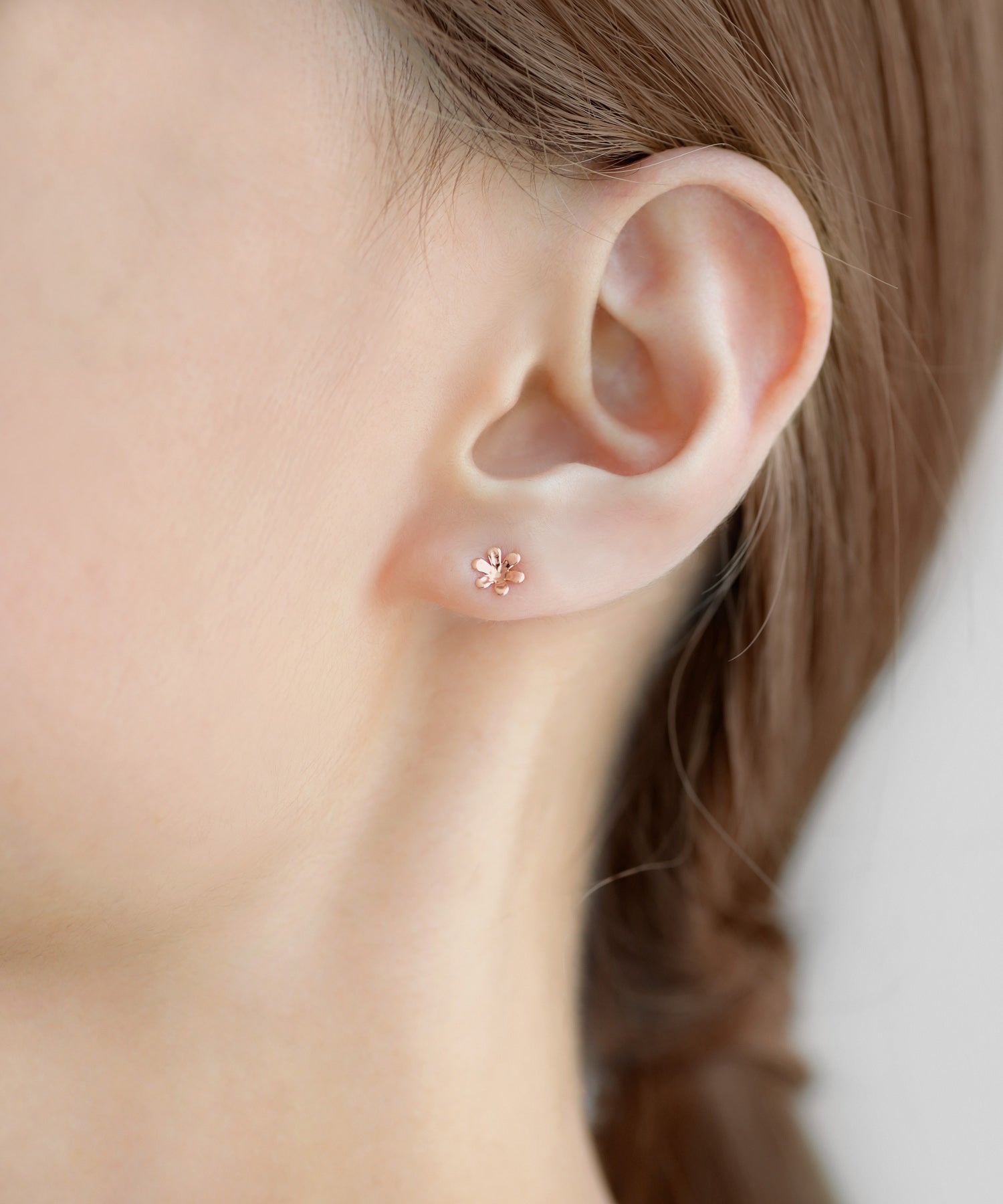 ANEMONE】フラワーピアス[K10]｜アネモネ・シエナロゼ・ミミサンジュウ