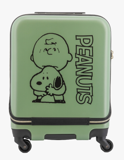 人気のフロントオープン！スヌーピーのデザインがかわいいケースで旅行